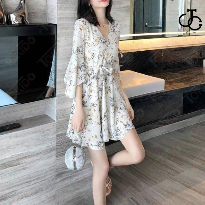 ■【素材】シフォン■サイズ表示(cm）サイズ：M/L/XL/2XL総丈：82cm/83cm/84cm/85cm肩幅：36cm/37cm/38cm/39cmウエスト：74cm/78cm/82cm/86c